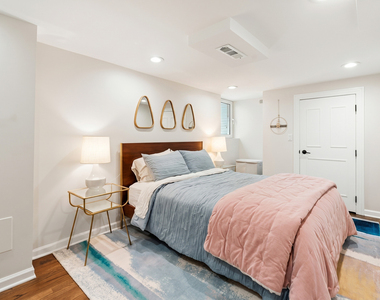 428 W Wellington Avenue - Photo Thumbnail 19