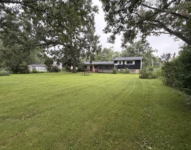 12838 Artesian Street - Photo Thumbnail 5