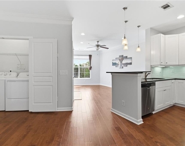 10 Perimeter Summit Boulevard Ne - Photo Thumbnail 6
