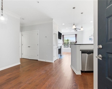 10 Perimeter Summit Boulevard Ne - Photo Thumbnail 9