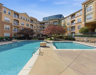10 Perimeter Summit Boulevard Ne - Photo Thumbnail 36