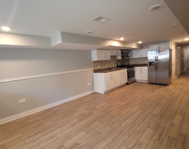 1916 S Harding Avenue - Photo Thumbnail 2