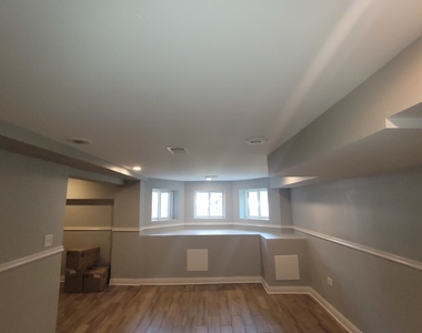 1916 S Harding Avenue - Photo Thumbnail 3