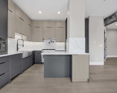 23 N Green Street - Photo Thumbnail 2