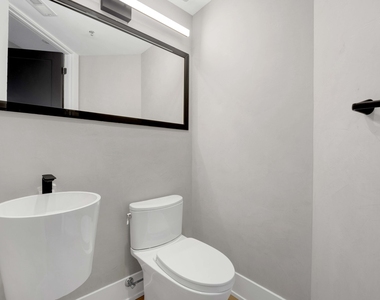 23 N Green Street - Photo Thumbnail 16