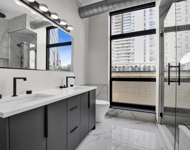 23 N Green Street - Photo Thumbnail 10