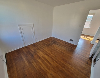 4048 N Marmora Avenue - Photo Thumbnail 17