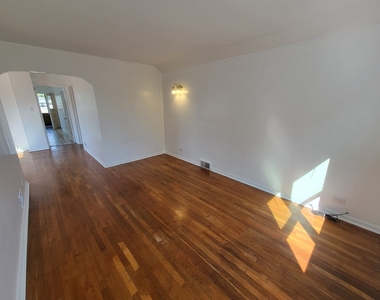 4048 N Marmora Avenue - Photo Thumbnail 5