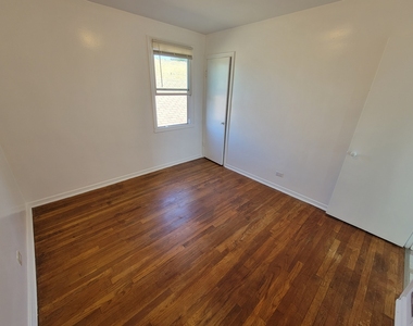 4048 N Marmora Avenue - Photo Thumbnail 13