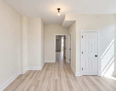 4118 S King Drive - Photo Thumbnail 11