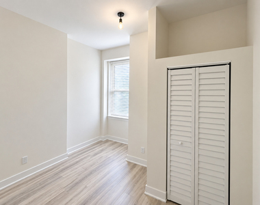 4118 S King Drive - Photo Thumbnail 9