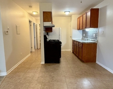 720 Hill Drive - Photo Thumbnail 5
