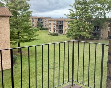 720 Hill Drive - Photo Thumbnail 4