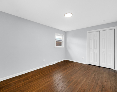 15041 Irving Avenue - Photo Thumbnail 7