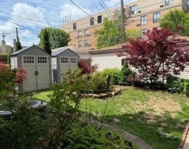 5534 N Campbell Avenue - Photo Thumbnail 9