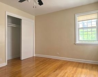 5534 N Campbell Avenue - Photo Thumbnail 6