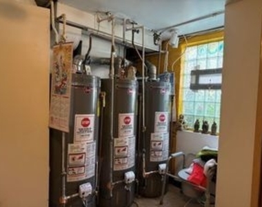 5534 N Campbell Avenue - Photo Thumbnail 11