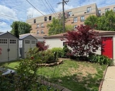 5534 N Campbell Avenue - Photo Thumbnail 8