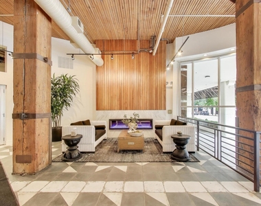 360 W Illinois Street - Photo Thumbnail 5