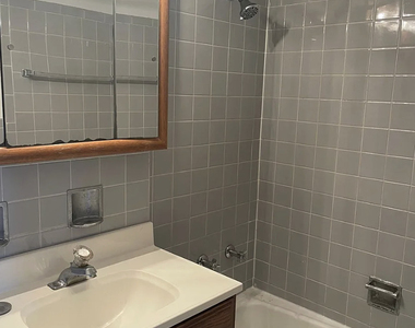 2906 Central Street - Photo Thumbnail 8