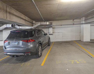 25 E Superior Street - Photo Thumbnail 30