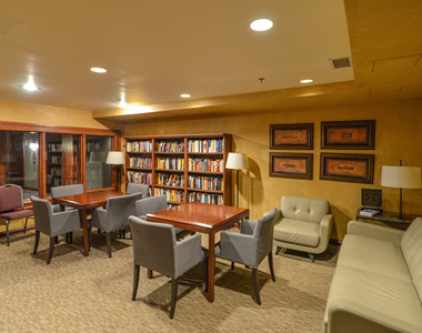 25 E Superior Street - Photo Thumbnail 36