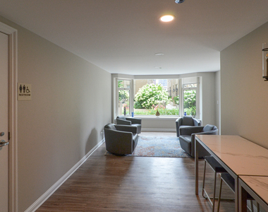 25 E Superior Street - Photo Thumbnail 42