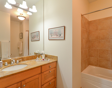 25 E Superior Street - Photo Thumbnail 14