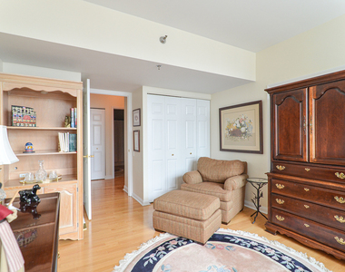 25 E Superior Street - Photo Thumbnail 17