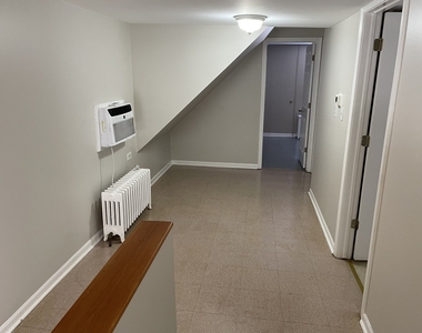 714 Broadway Avenue - Photo Thumbnail 10