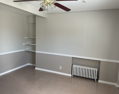 714 Broadway Avenue - Photo Thumbnail 5