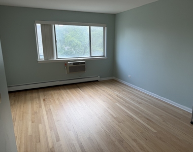 658 Washington Boulevard - Photo Thumbnail 2