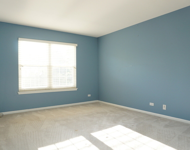 172 Crescent Lane - Photo Thumbnail 14