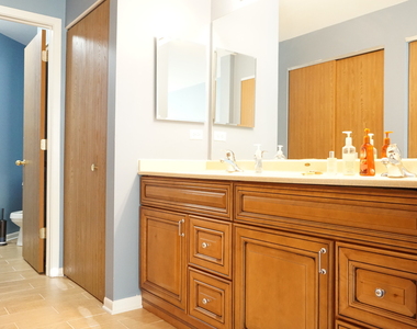 172 Crescent Lane - Photo Thumbnail 11
