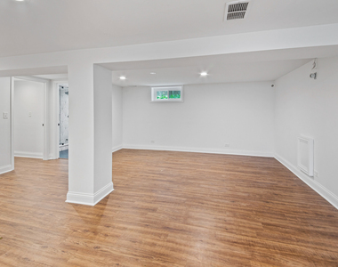 6114 N Lenox Avenue - Photo Thumbnail 12