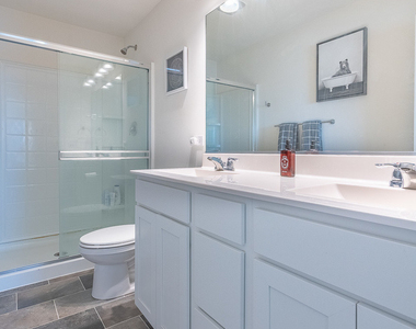 2543 Bella Drive - Photo Thumbnail 11