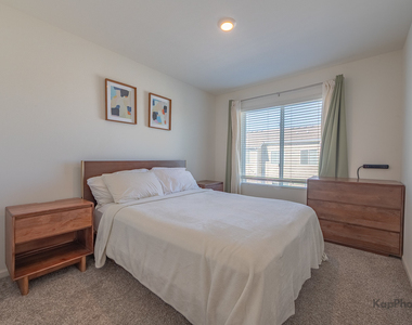 2543 Bella Drive - Photo Thumbnail 4