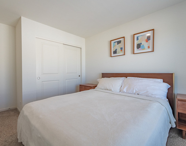 2543 Bella Drive - Photo Thumbnail 5