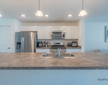 2543 Bella Drive - Photo Thumbnail 20