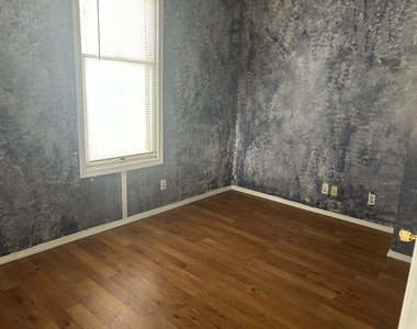 2209 1st Street - Photo Thumbnail 5