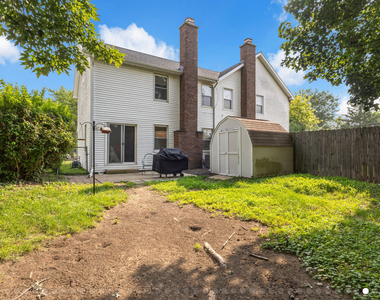 922 Autumn Lane - Photo Thumbnail 3