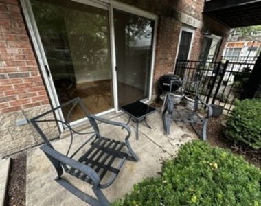 1826 S Michigan Avenue - Photo Thumbnail 2