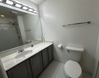 1826 S Michigan Avenue - Photo Thumbnail 10
