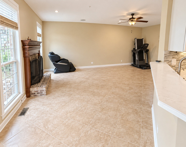 541 Bridgestone Court - Photo Thumbnail 13