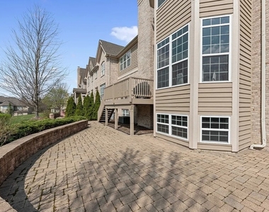 541 Bridgestone Court - Photo Thumbnail 2