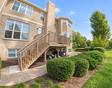 541 Bridgestone Court - Photo Thumbnail 3
