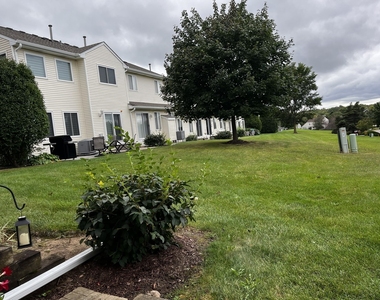 2117 Orchard Lane - Photo Thumbnail 21