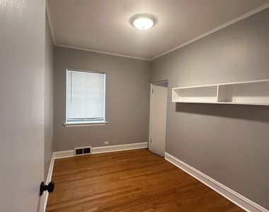 18549 Dundee Avenue - Photo Thumbnail 8