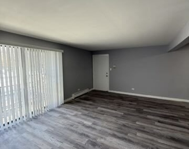 1685 Harbor Avenue - Photo Thumbnail 3