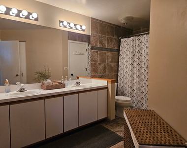 1053 Rockport Drive - Photo Thumbnail 4